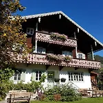 Daire Zeppelin - App Bergkristall *