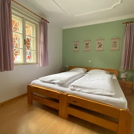 Zeppelin - App Bergkristall Apartment Bramberg am Wildkogel